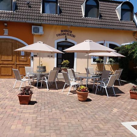 Horvath Fogado Panzio Hotel Szentendre Exterior photo