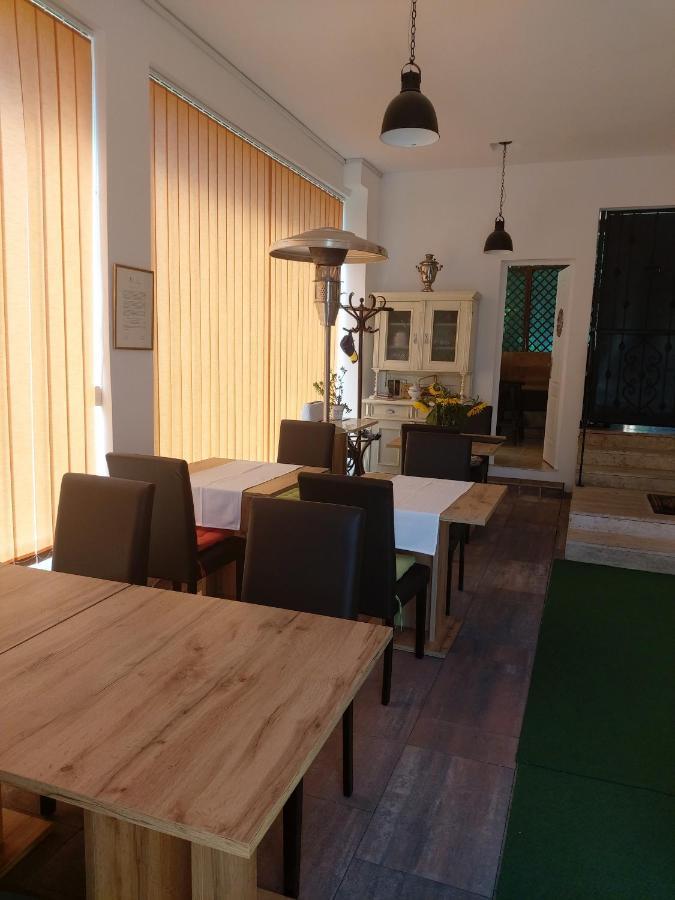 Horvath Fogado Panzio Hotel Szentendre Exterior photo